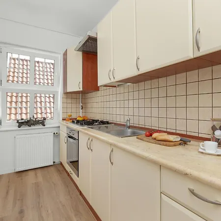 Heart Of Old Town By Yoca * غدانسك